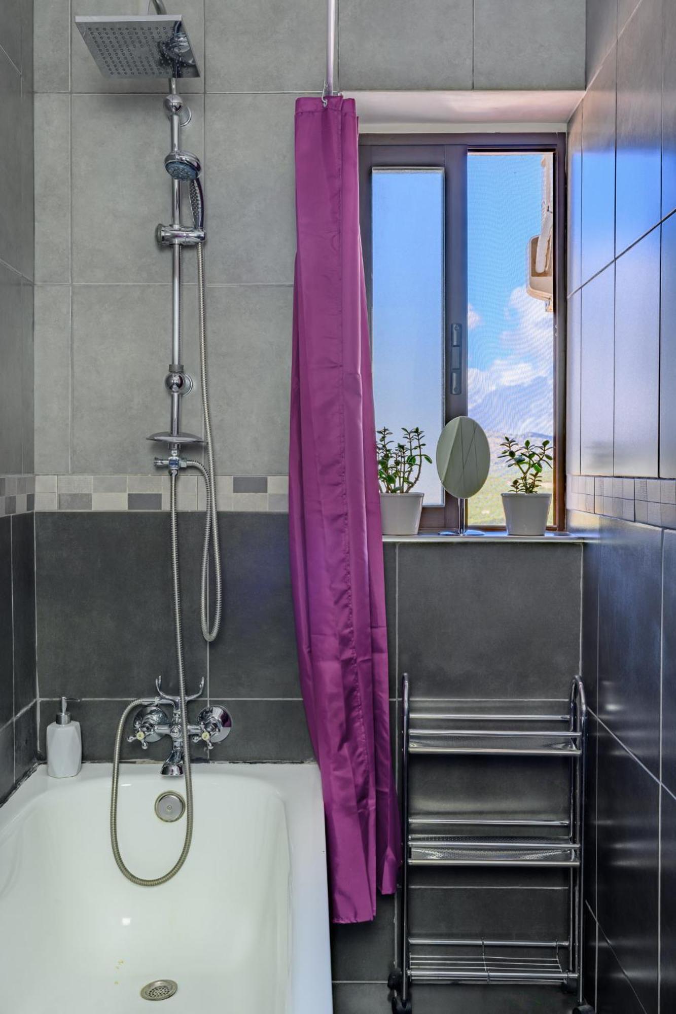 Astarte Guesthouse Castillo de Locubín Εξωτερικό φωτογραφία