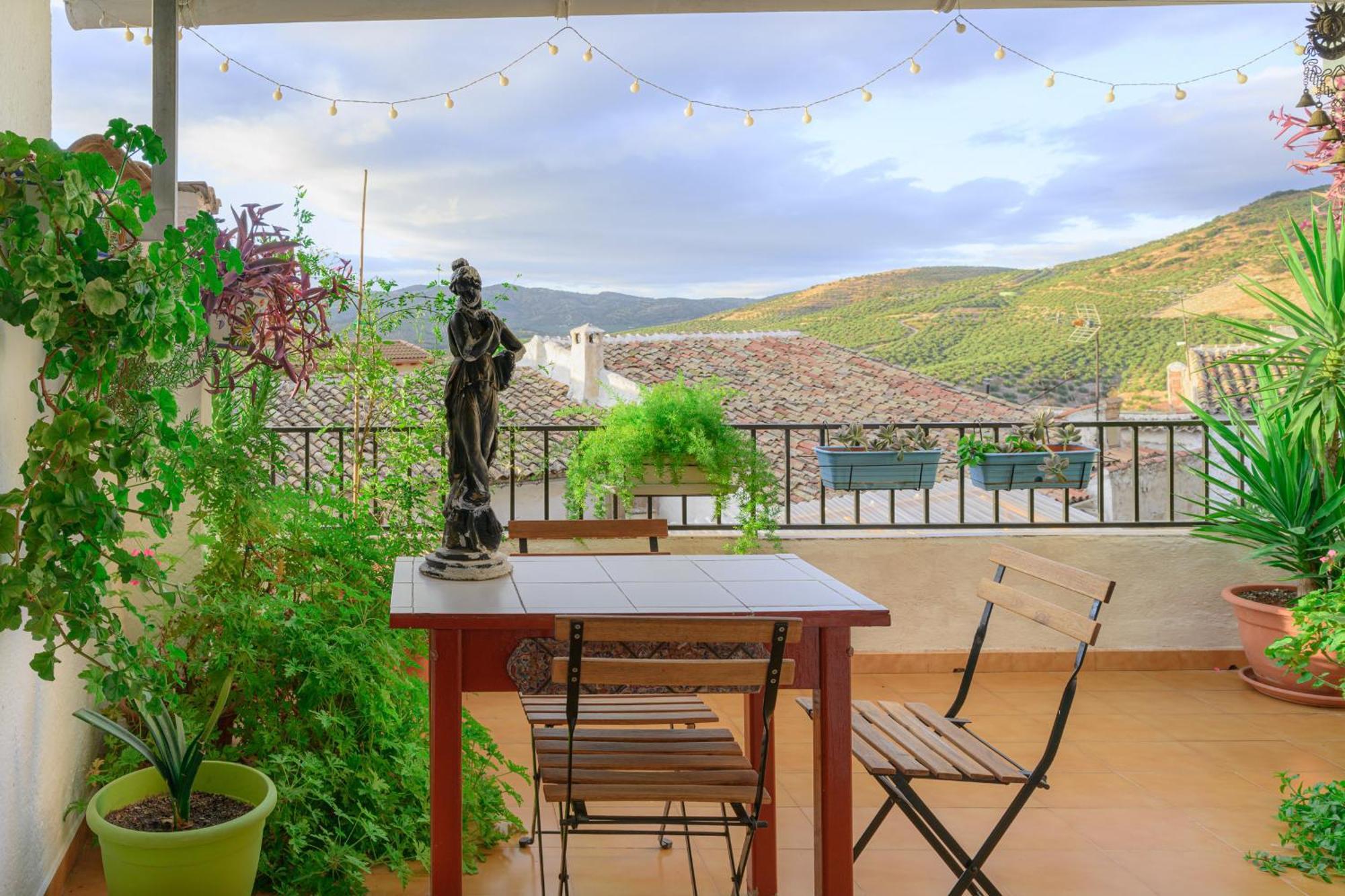 Astarte Guesthouse Castillo de Locubín Εξωτερικό φωτογραφία