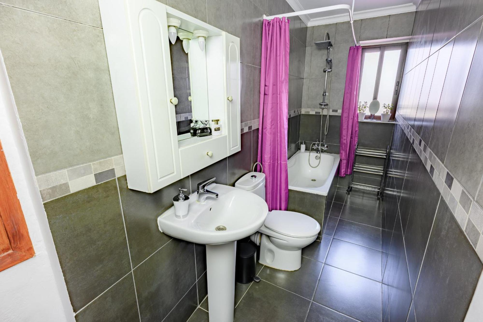 Astarte Guesthouse Castillo de Locubín Εξωτερικό φωτογραφία